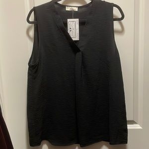 Black Sleeveless Top